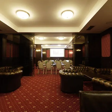 Cajkovskij Hotel