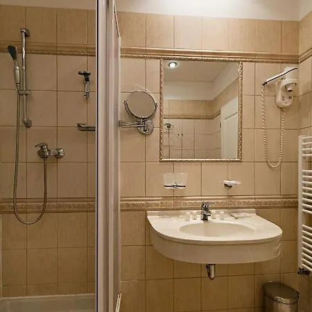 Cajkovskij Hotel